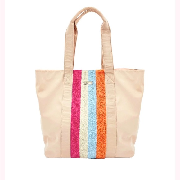 NEW! Packed Party Cozy Up Tote - Picture 2 of 12